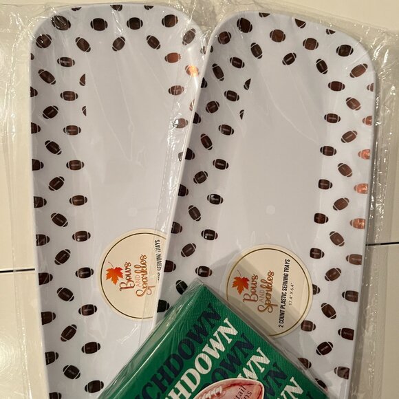 Football Plastic Serving Trays (4) and Football Napkins (new)/ps/x)) - Picture 7 of 15